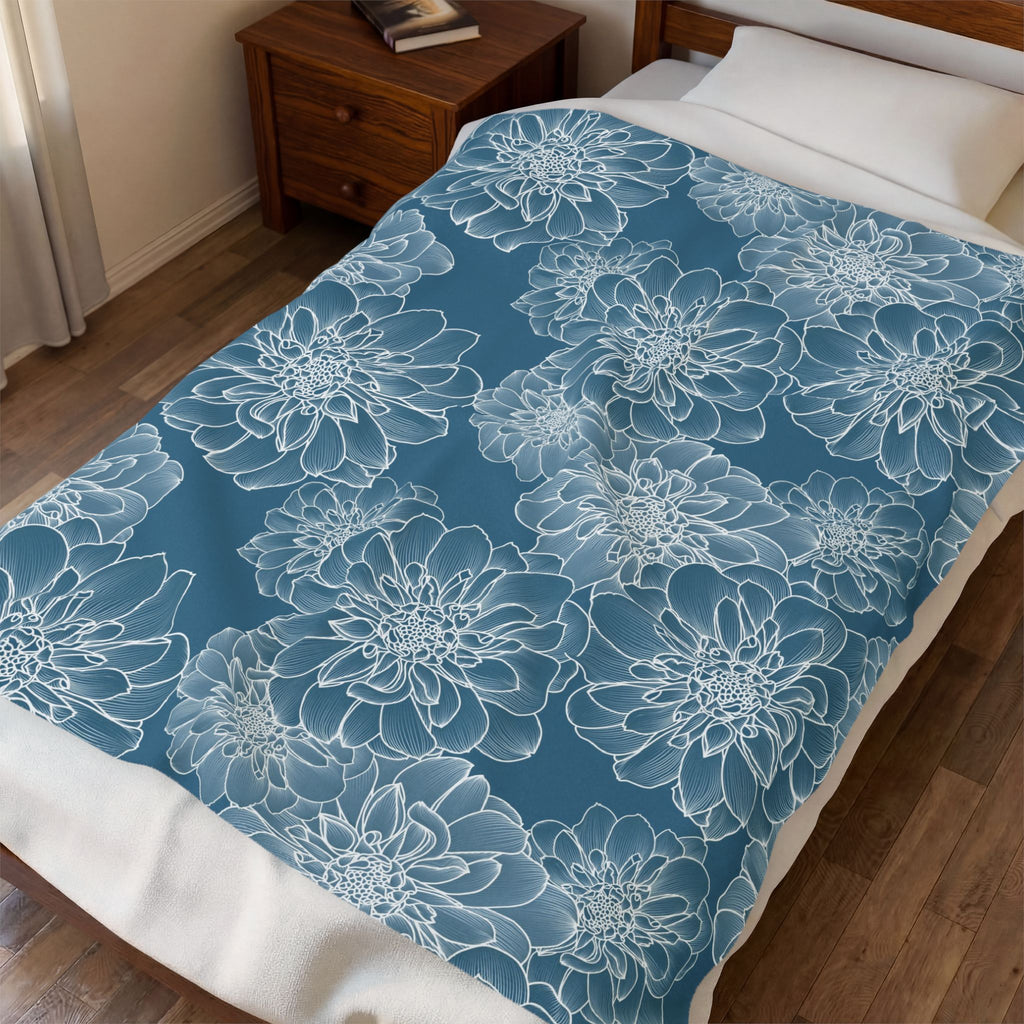 Velveteen Plush Blanket — Blue Floral Dahlia Pattern Cozy Throw