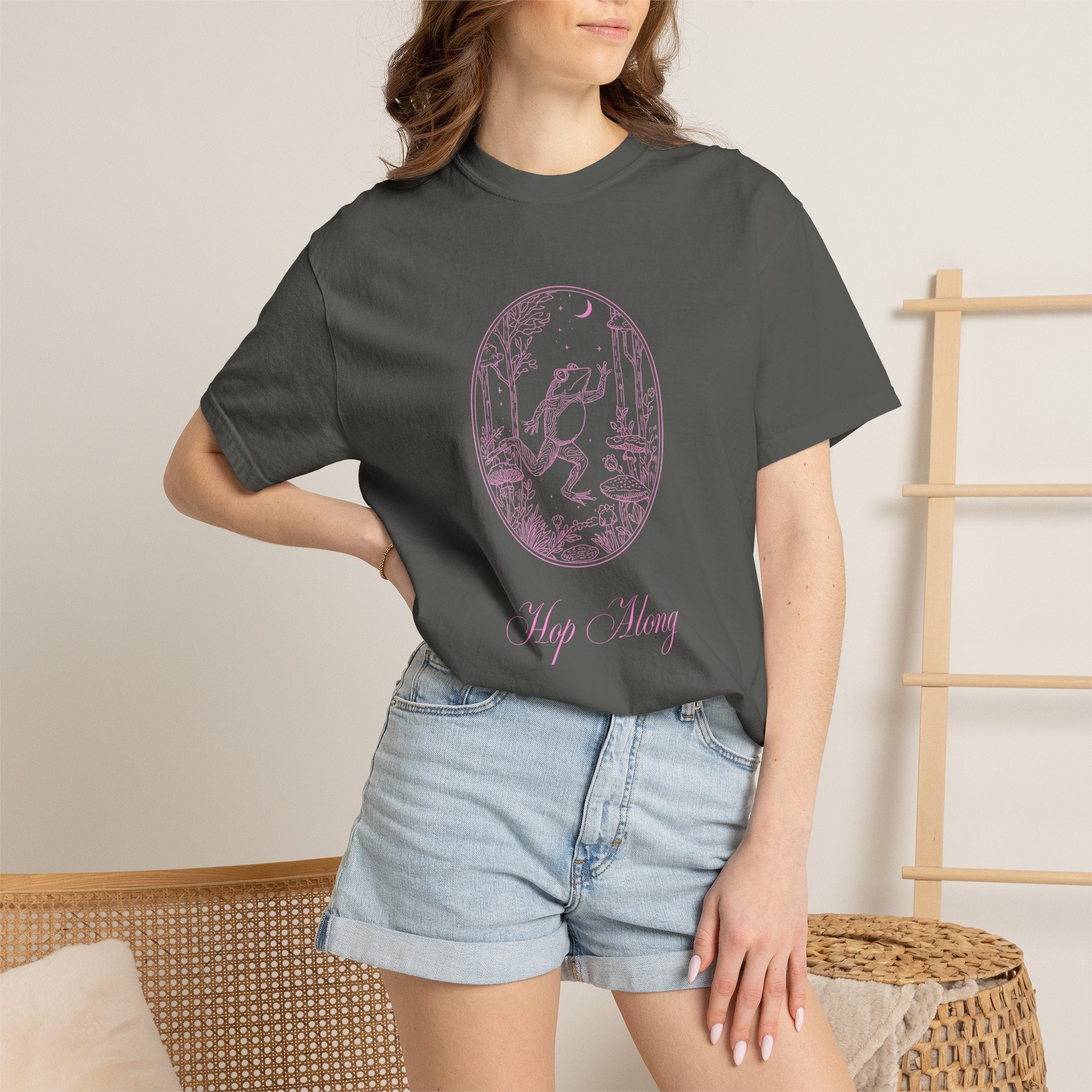 Vintage Floral Oval 'Stay Wavy' T-Shirt