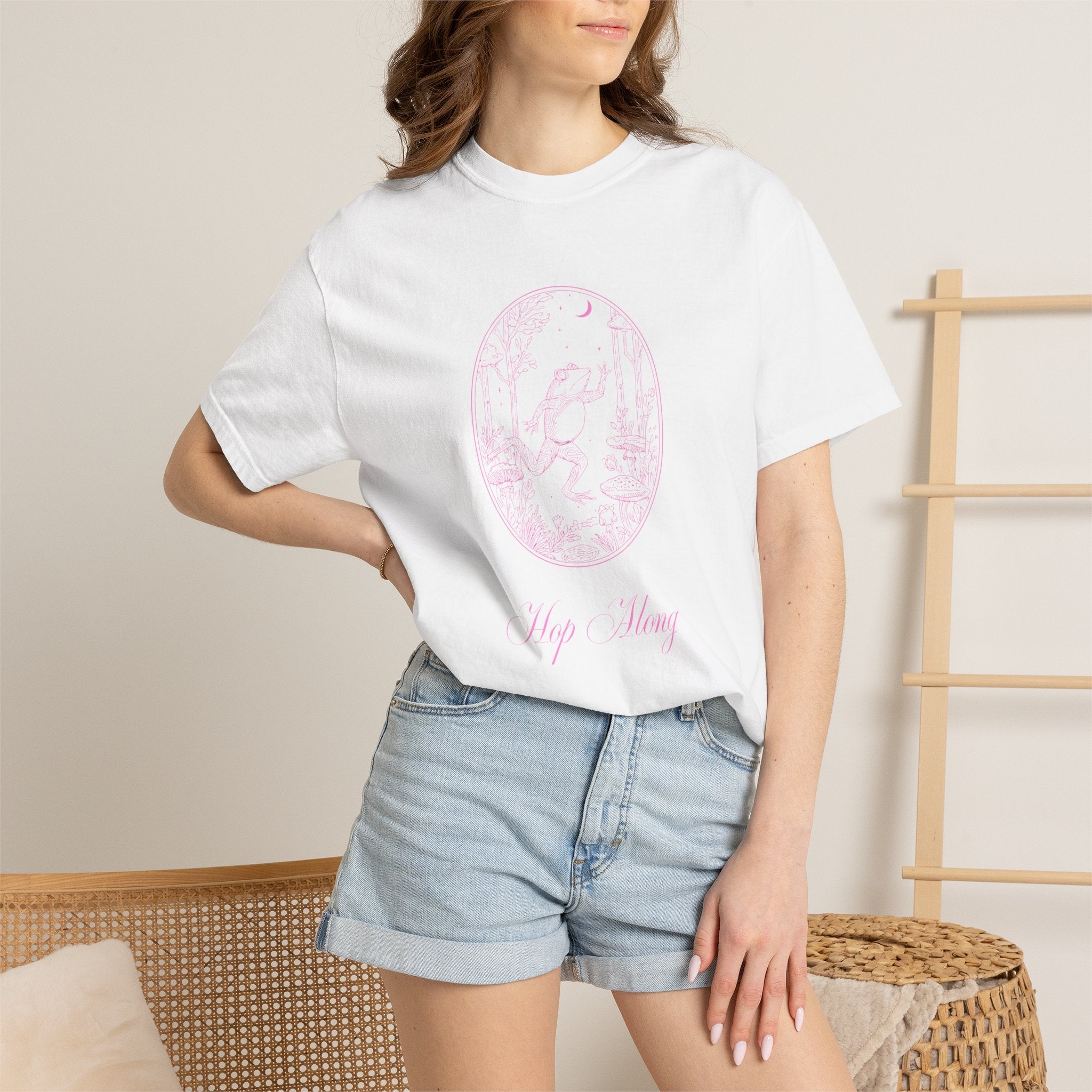 Vintage Floral Oval 'Stay Wavy' T-Shirt
